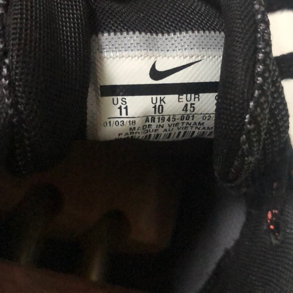 Nike Run Swift Shoes SZ 11 main image 7